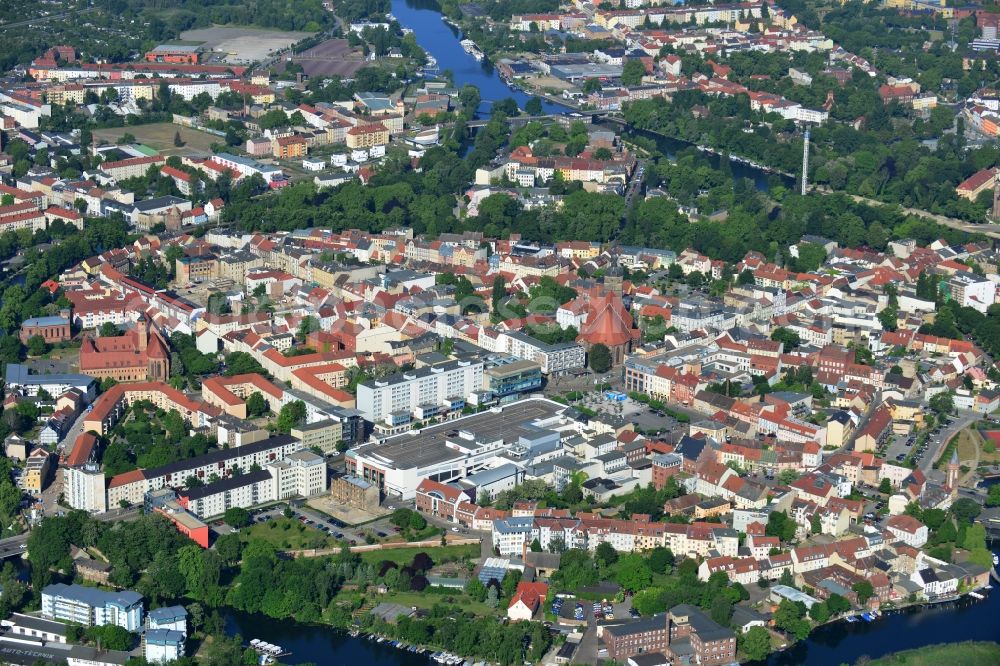 Brandenburg an der Havel from the bird's eye view: Old Town area and city center in Brandenburg an der Havel in the state Brandenburg