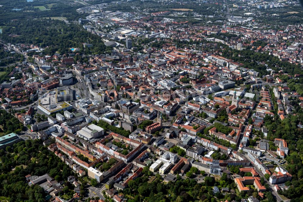 Braunschweig from the bird's eye view: Old Town area and city center in Brunswick in the state Lower Saxony, Germany