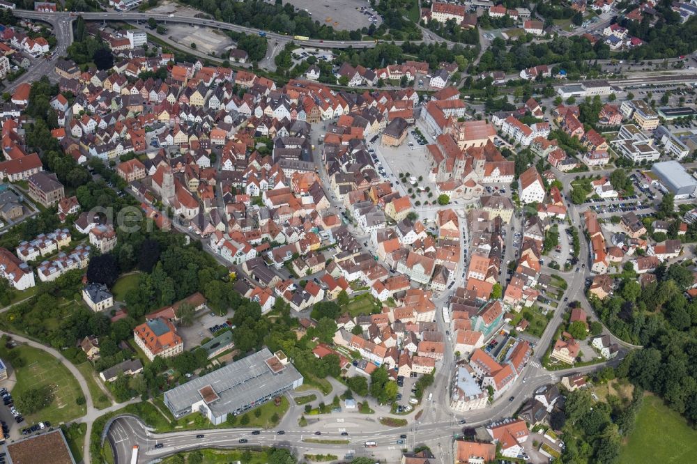 Aerial photograph Ellwangen (Jagst) - Old Town area and city center in Ellwangen (Jagst) in the state Baden-Wuerttemberg, Germany