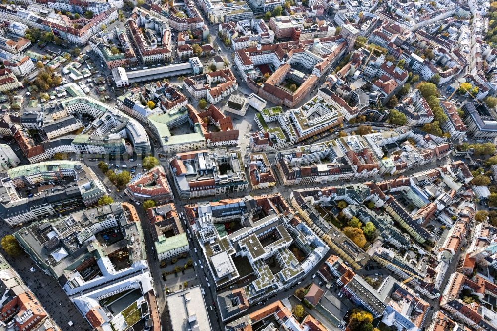 Aerial photograph München - Old Town area and city center along the Sendlinger Strasse between Marienplatz and Sendlinger Tor in Munich in the state Bavaria, Germany