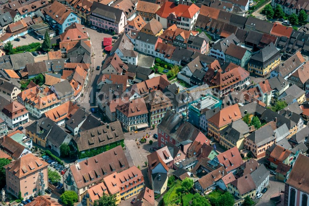 Ettenheim from the bird's eye view: Old Town area and city center in Ettenheim in the state Baden-Wuerttemberg, Germany