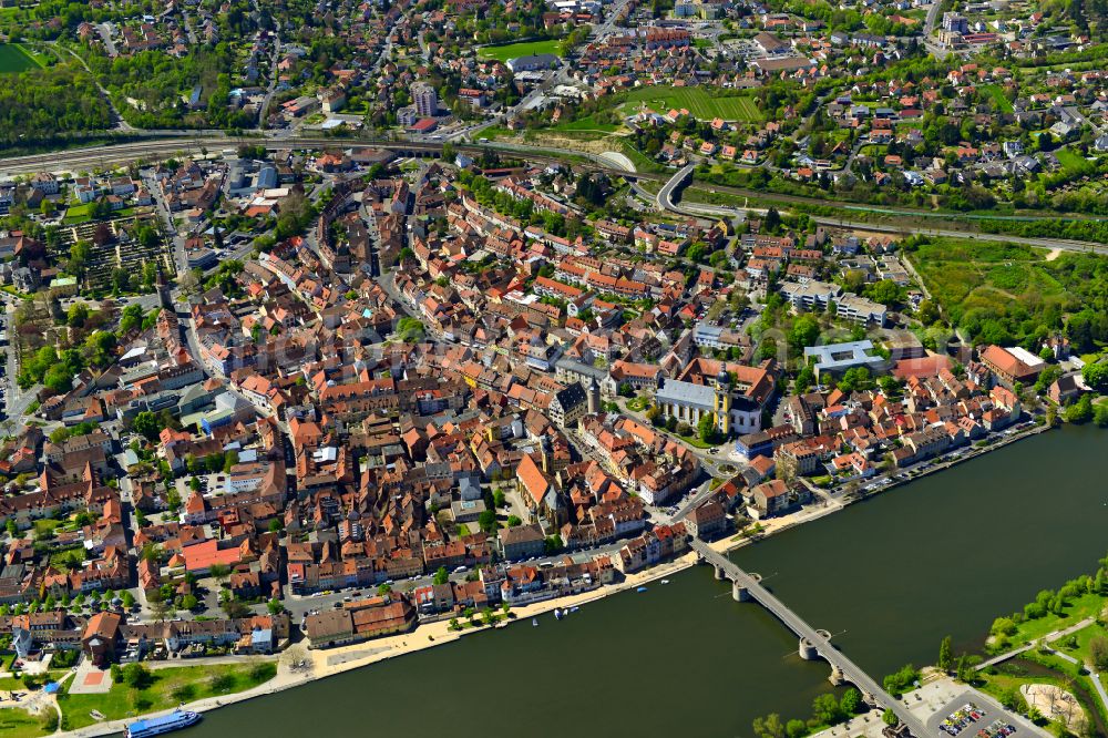 Etwashausen from the bird's eye view: Old Town area and city center in Etwashausen in the state Bavaria, Germany