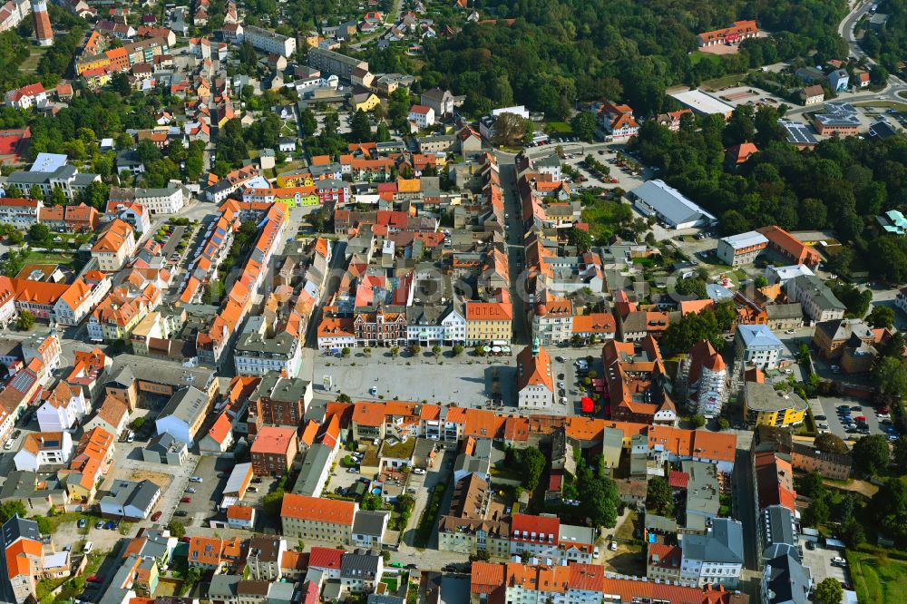 Aerial photograph Finsterwalde - Old Town area and city center on street Markt in Finsterwalde in the state Brandenburg, Germany