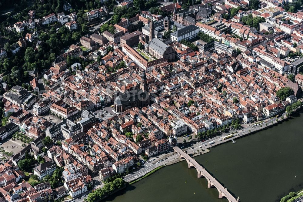 Aerial image Heidelberg - Old Town area and city center on Flussufer of Neckar in Heidelberg in the state Baden-Wuerttemberg, Germany