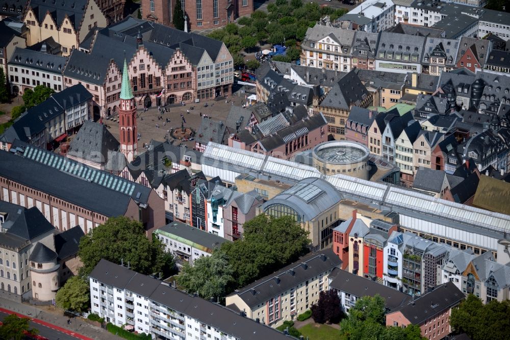 Frankfurt am Main from the bird's eye view: Old Town area and city center with Roemer and Alter Nikolaikirche in the district Altstadt in Frankfurt in the state Hesse, Germany