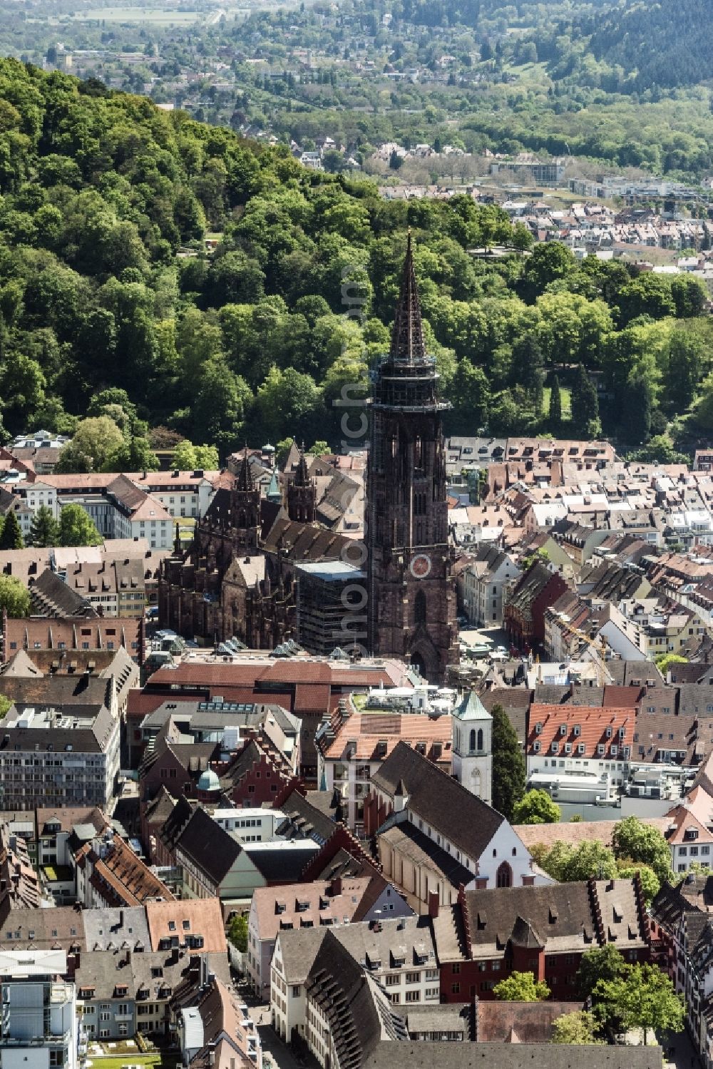 Aerial image Freiburg im Breisgau - Old Town area and city center and Freiburger Muenster in Freiburg im Breisgau in the state Baden-Wuerttemberg, Germany