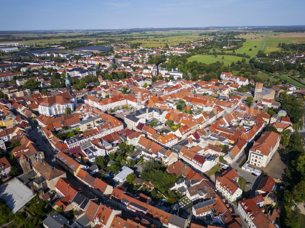 Großenhain from the bird's eye view: Old Town area and city center on street Apothekergasse - Hauptmarkt in Grossenhain in the state Saxony, Germany