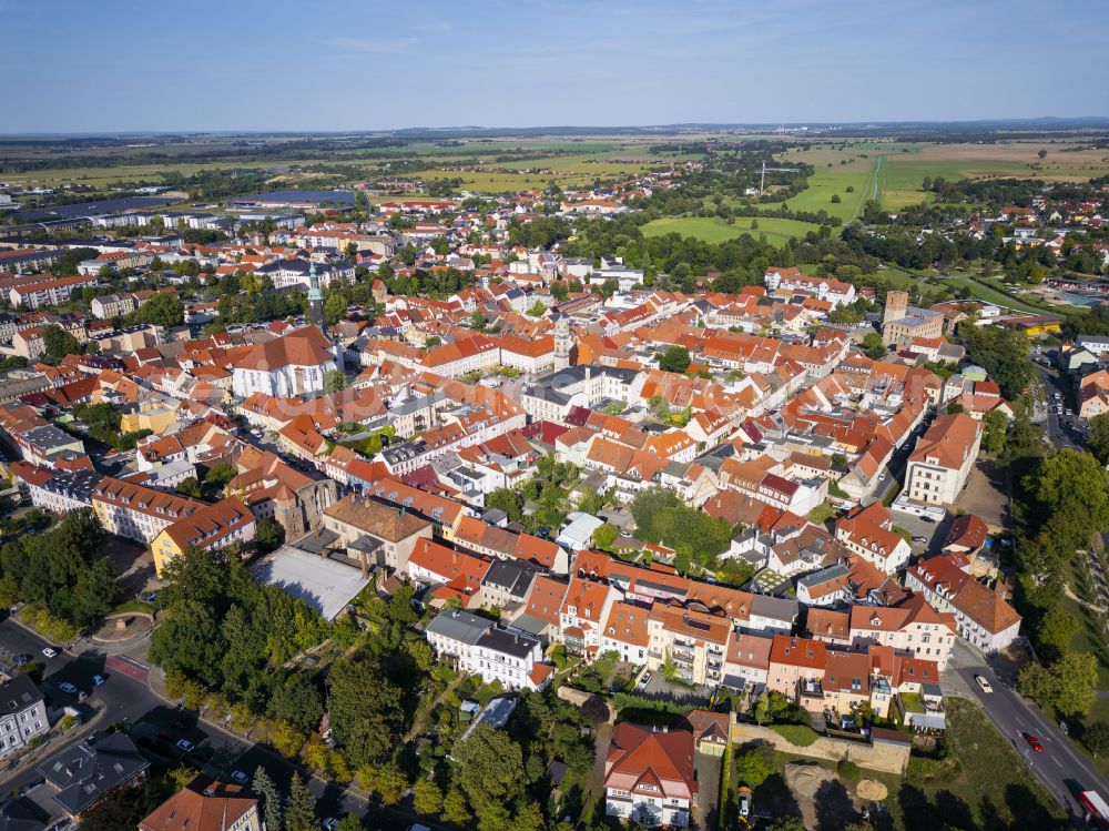 Aerial photograph Großenhain - Old Town area and city center on street Apothekergasse - Hauptmarkt in Grossenhain in the state Saxony, Germany