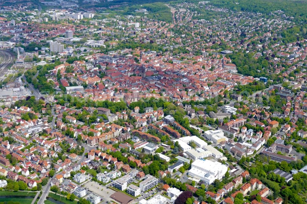 Aerial photograph Göttingen - Old Town area and city center in Goettingen in the state Lower Saxony, Germany