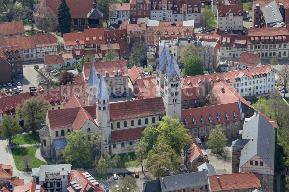 Aerial image Halberstadt - Old Town area and city center in Halberstadt in the state Saxony-Anhalt