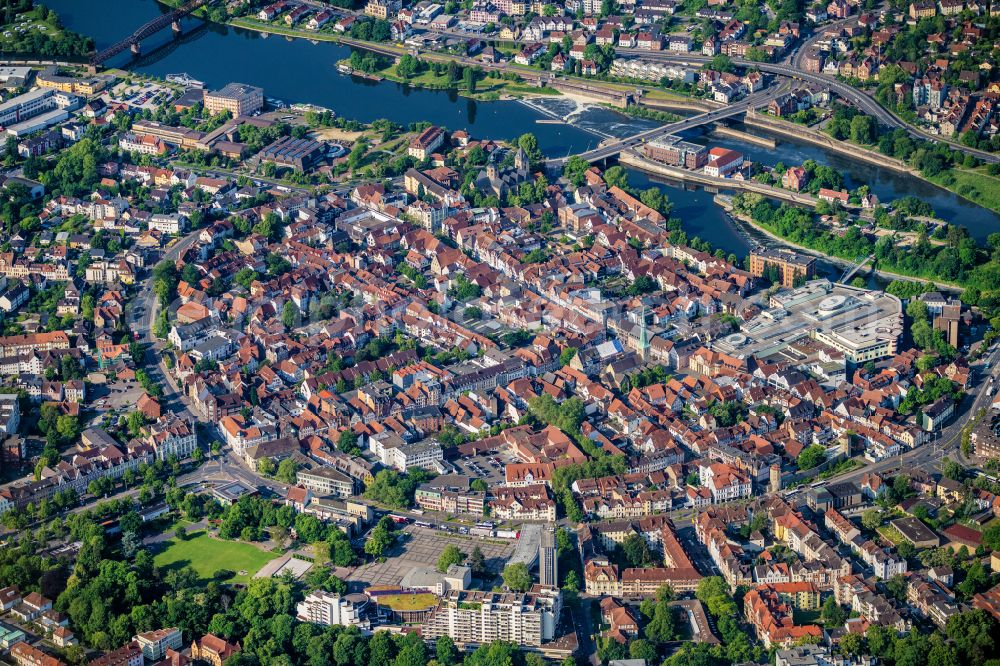 Hameln from the bird's eye view: Old Town area and city center in Hameln in the state Lower Saxony, Germany