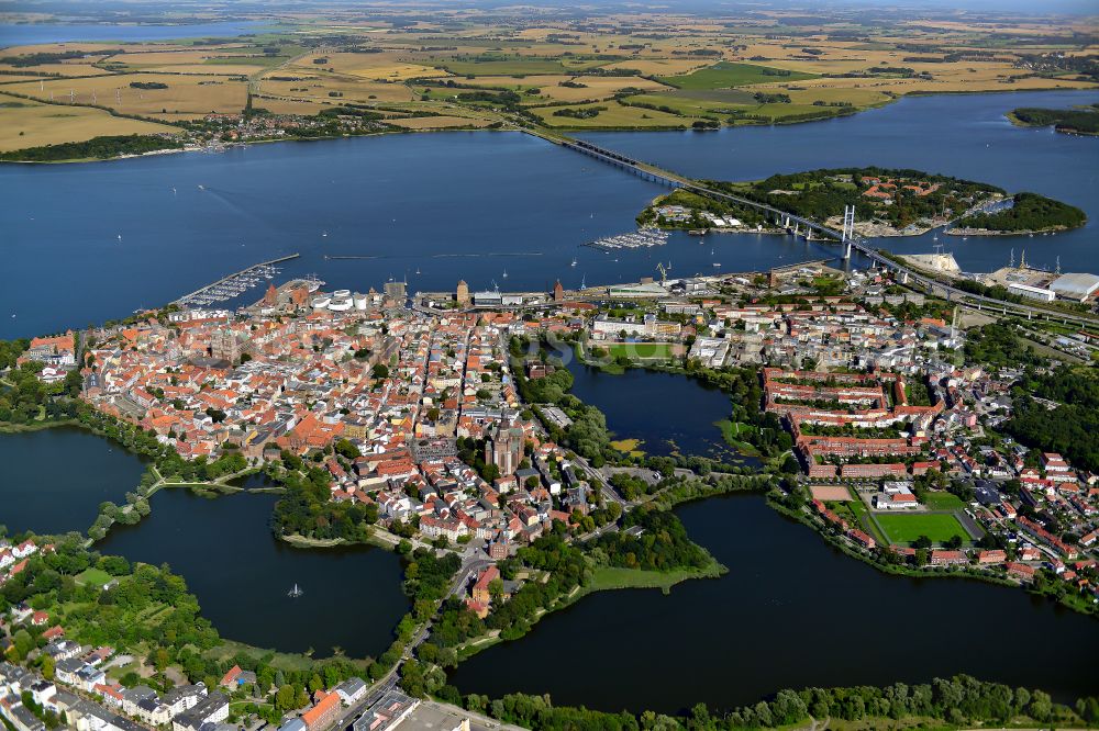 Aerial image Stralsund - Old Town area and city center in Hansestadt Stralsund at the baltic coast in the state Mecklenburg - Western Pomerania, Germany