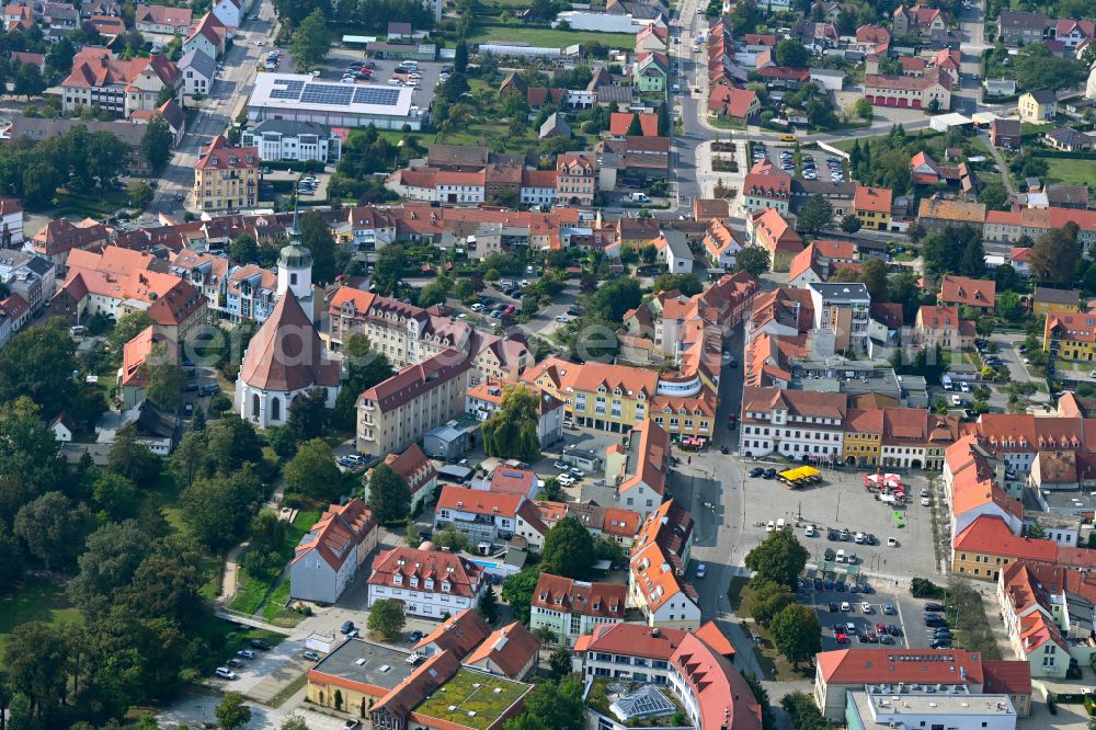 Hoyerswerda from the bird's eye view: Old Town area and city center on street Markt in Hoyerswerda in the state Saxony, Germany