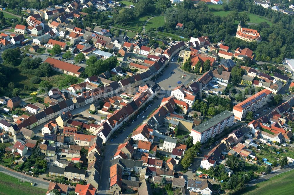 Aerial image Jessen (Elster) - Old Town area and city center in Jessen (Elster) in the state of Saxony-Anhalt. The castle and town hall of Jessen is located at the end of Schlossstrasse