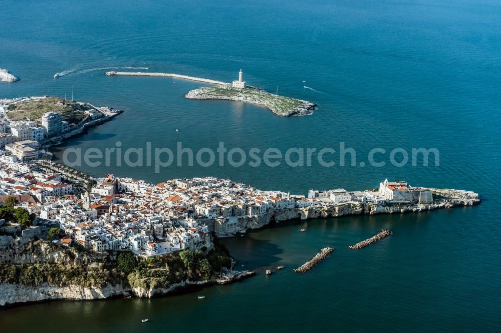 Aerial photograph Vieste - Old Town area and downtown center of the seaside town of Vieste in Italy