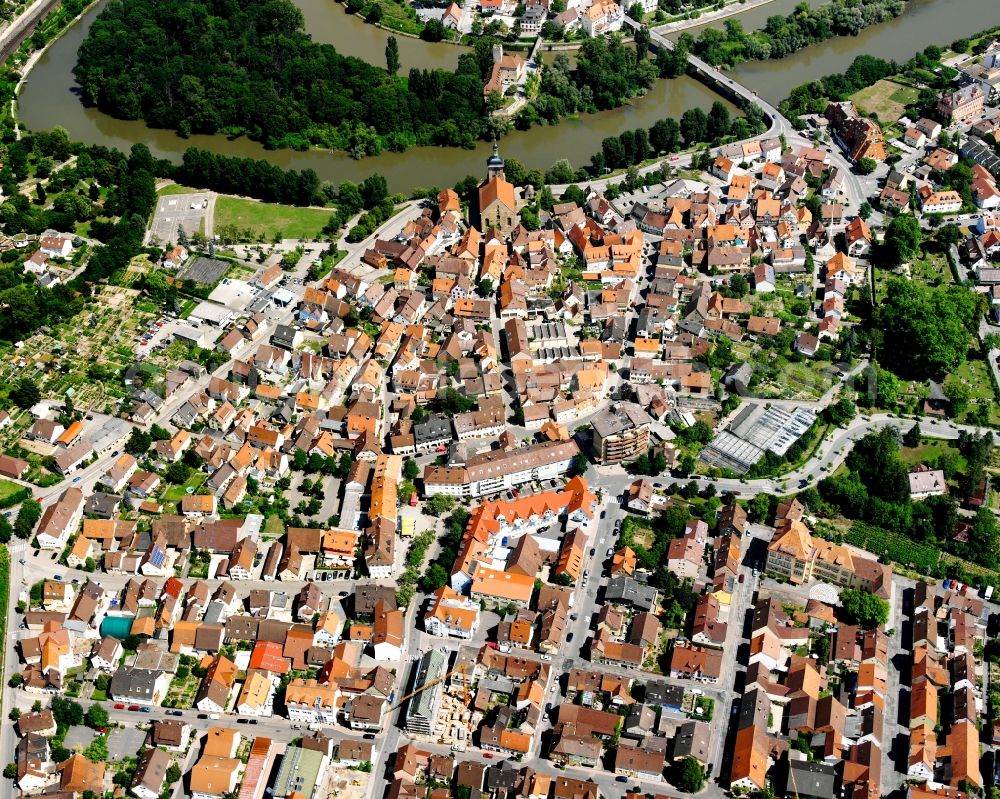 Lauffen am Neckar from the bird's eye view: Old Town area and city center in Lauffen am Neckar in the state Baden-Wuerttemberg, Germany