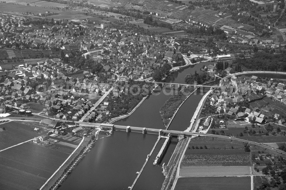 Aerial photograph Lauffen am Neckar - Old Town area and city center in Lauffen am Neckar in the state Baden-Wuerttemberg, Germany