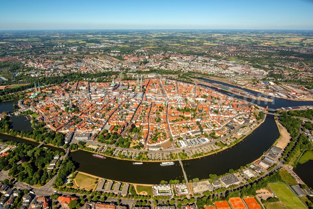 Lübeck from the bird's eye view: Old Town area and city center in Luebeck in the state Schleswig-Holstein