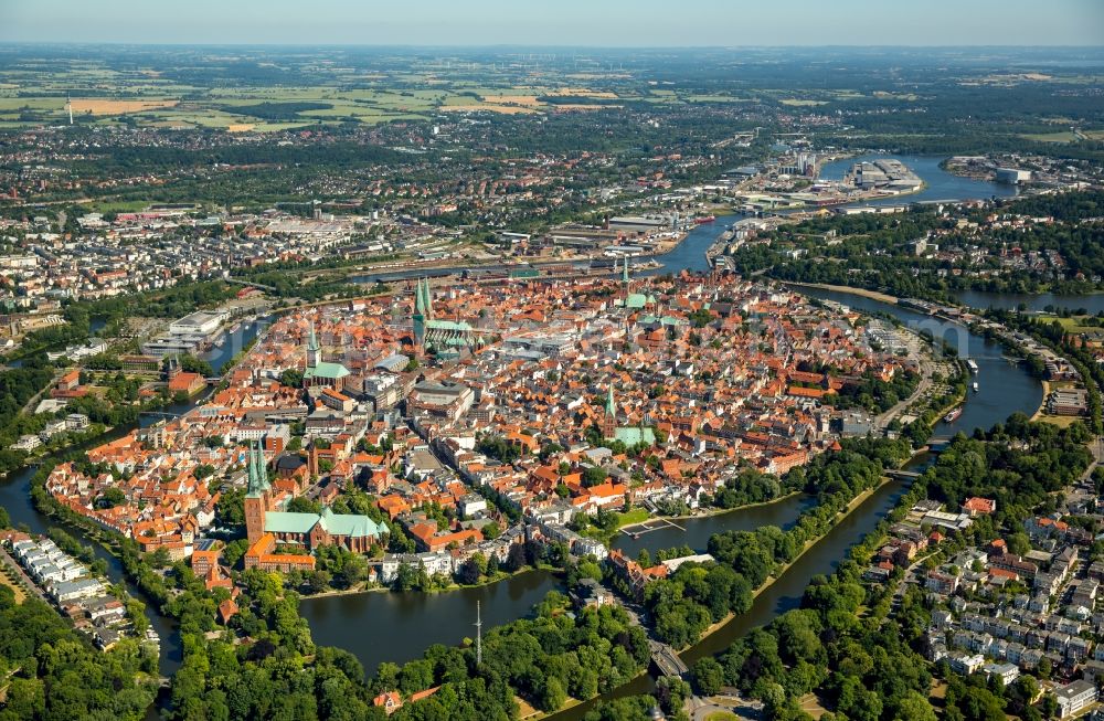 Aerial photograph Lübeck - Old Town area and city center in Luebeck in the state Schleswig-Holstein