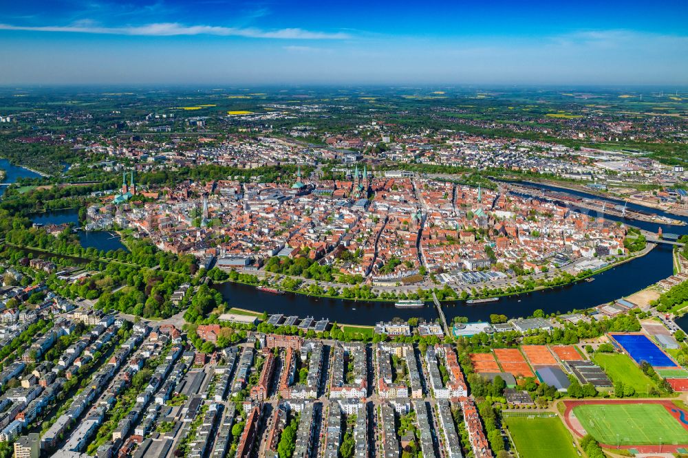 Lübeck from the bird's eye view: Old Town area and city center in the district Altstadt in Luebeck in the state Schleswig-Holstein, Germany