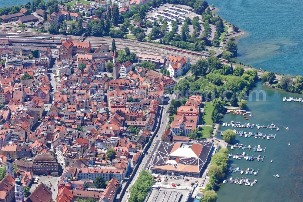 Lindau (Bodensee) from the bird's eye view: Island area Lindau with the village center in Lindau (Bodensee) in the state Bavaria, Germany