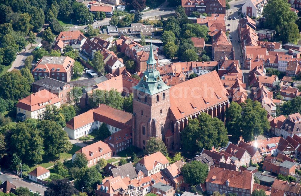 Aerial photograph Lüneburg - Old Town area and city center of Lueneburg in the state Lower Saxony, Germany