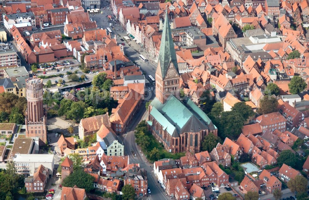 Aerial photograph Lüneburg - Old Town area and city center of Lueneburg in the state Lower Saxony, Germany