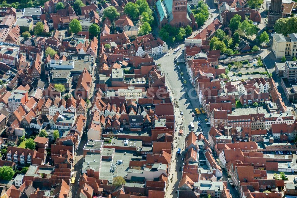 Aerial photograph Lüneburg - Old Town area and city center of Lueneburg in the state Lower Saxony, Germany