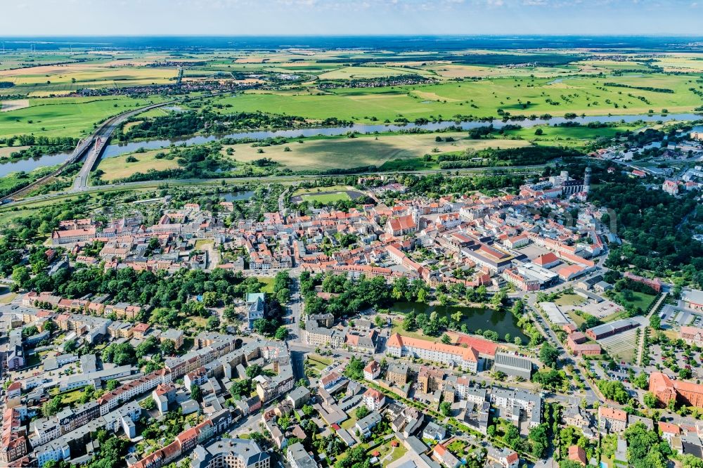 Aerial image Lutherstadt Wittenberg - Old Town area and city center in Lutherstadt Wittenberg in the state Saxony-Anhalt, Germany