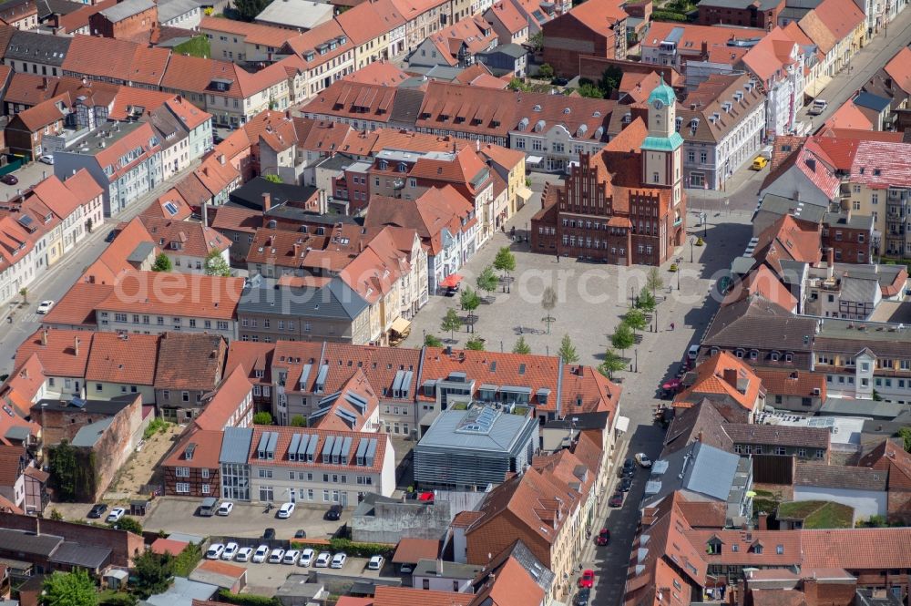 Aerial image Wittstock/Dosse - Old Town area and city center with Marktplatz and Rathaus in Wittstock/Dosse in the state Brandenburg, Germany