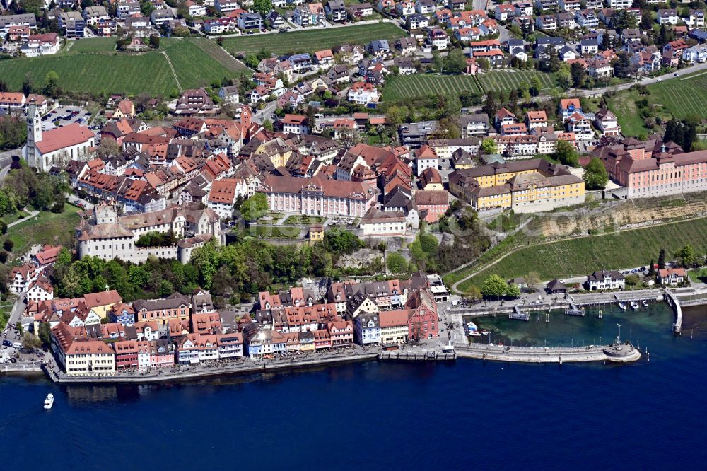 Meersburg from above - Old Town area and city center with of Burganlage of Burg Meersburg on Schlossplatz in Meersburg at Bodensee in the state Baden-Wuerttemberg, Germany