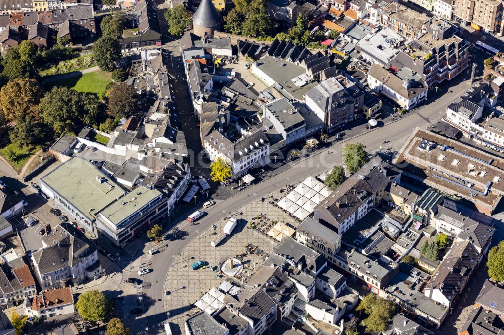 Mönchengladbach from above - Old town area and inner city center in the city center of Moenchengladbach on the street Alter Markt in Moenchengladbach in the federal state of North Rhine-Westphalia, Germany