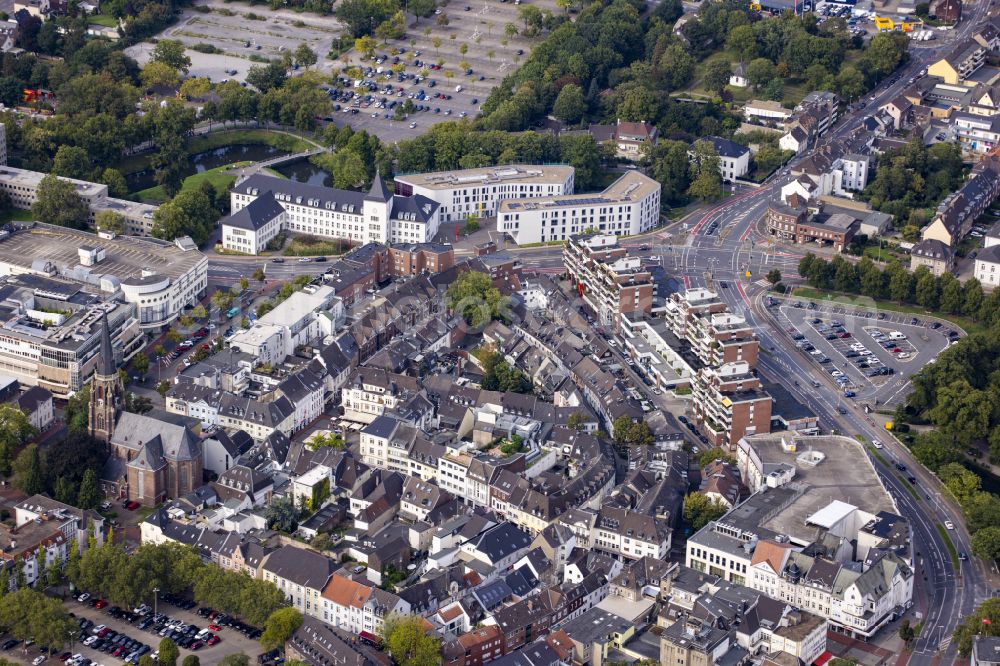 Moers from the bird's eye view: Old town area and inner city center on Steinstrasse in Moers in the federal state of North Rhine-Westphalia, Germany