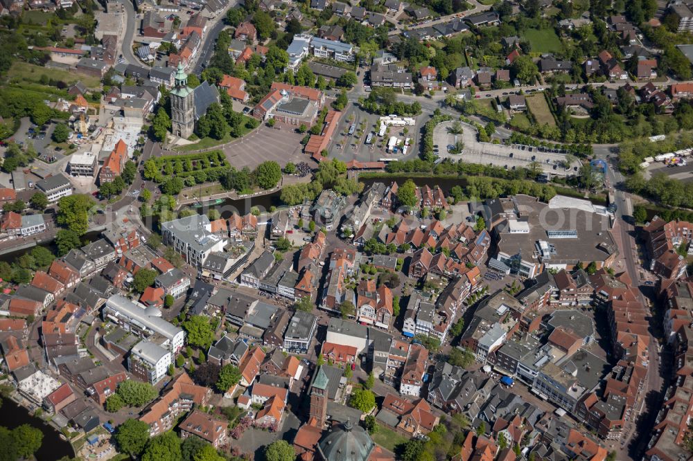 Aerial photograph Nordhorn - Old Town area and city center on street Hauptstrasse in Nordhorn in the state Lower Saxony, Germany