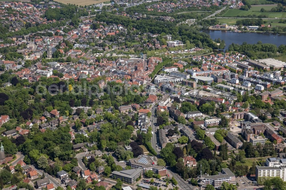 Aerial photograph Nordhorn - Old Town area and city center on street Hauptstrasse in Nordhorn in the state Lower Saxony, Germany