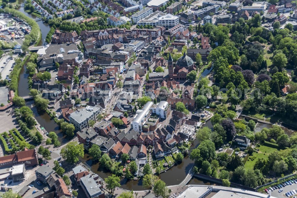 Aerial photograph Nordhorn - Old Town area and city center on street Hauptstrasse in Nordhorn in the state Lower Saxony, Germany