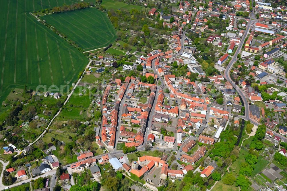 Oebisfelde from the bird's eye view: Old Town area and city center in Oebisfelde in the state Saxony-Anhalt, Germany