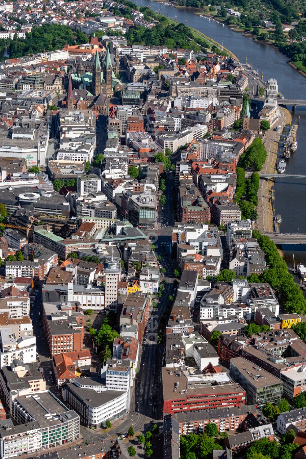 Aerial photograph Bremen - Old Town area and city center in the district Mitte in Bremen, Germany