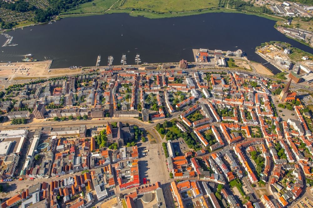 Aerial image Rostock - Old Town area and city center in the district Mitte in Rostock in the state Mecklenburg - Western Pomerania