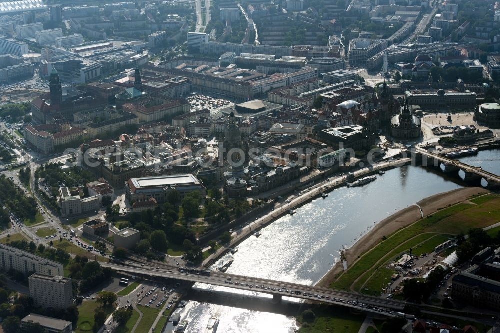 Aerial image Dresden - Old Town area and city center on the banks of the Elbe in the district Zentrum in Dresden in the state Saxony, Germany