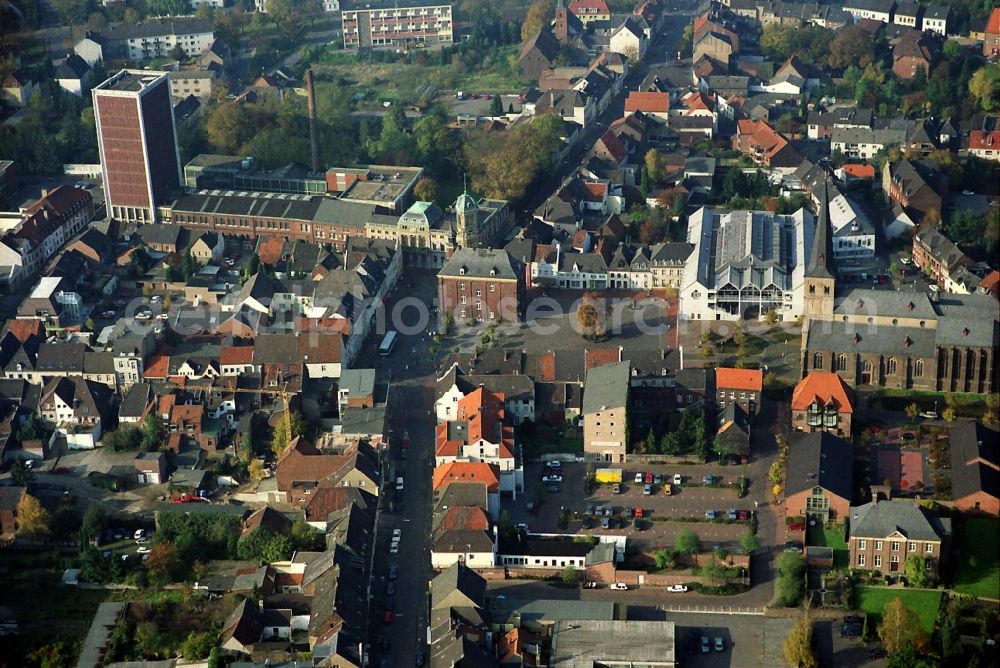 Rheinberg from above - Old Town area and city center in Rheinberg in the state North Rhine-Westphalia