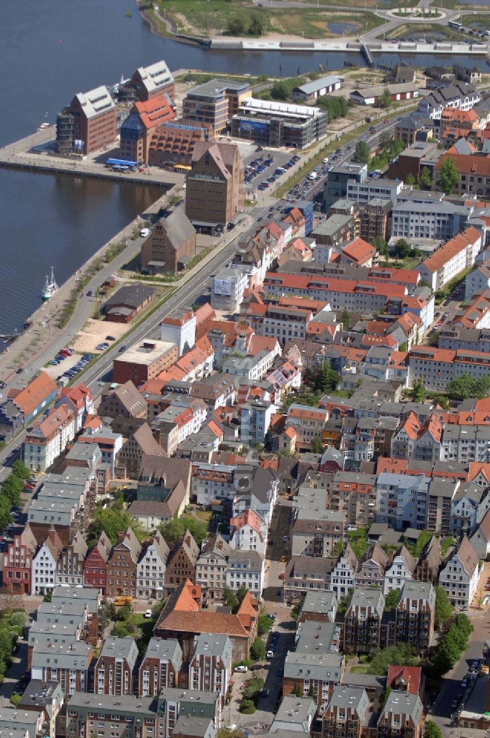 Aerial image Rostock - Old Town area and city center in Rostock in the state Mecklenburg - Western Pomerania, Germany