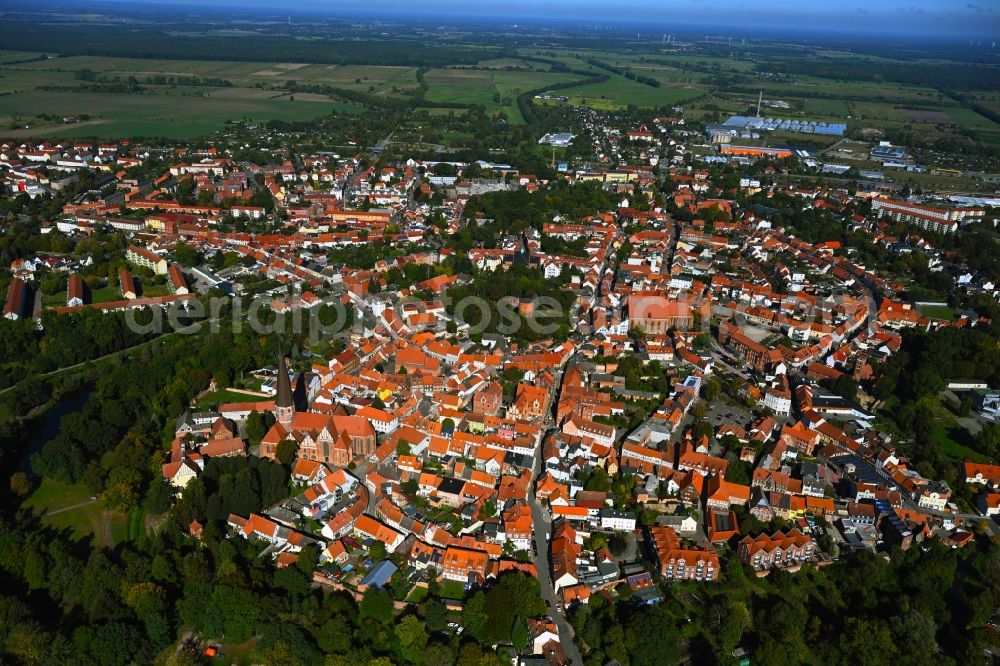 Salzwedel from the bird's eye view: Old Town area and city center in Salzwedel in the state Saxony-Anhalt, Germany