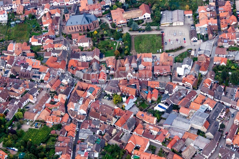 Sankt Martin from the bird's eye view: Old Town area and city center in Sankt Martin in the state Rhineland-Palatinate, Germany