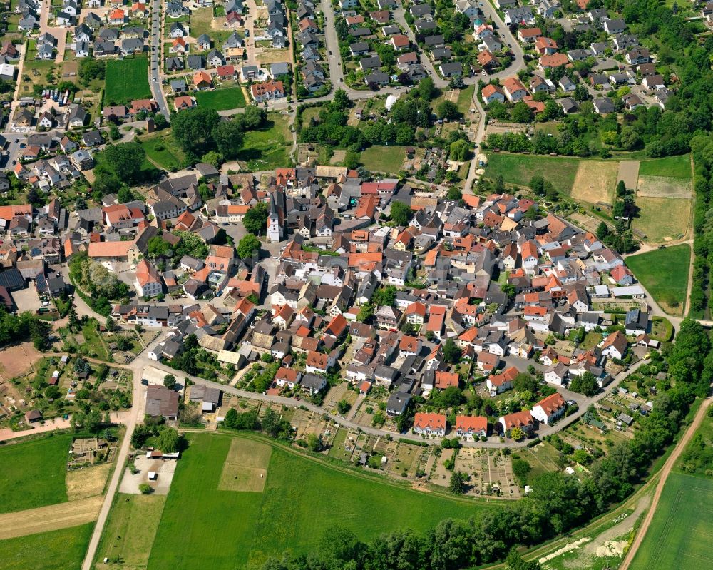 Aerial photograph Stadecken-Elsheim - Old Town area and city center in Stadecken-Elsheim in the state Rhineland-Palatinate