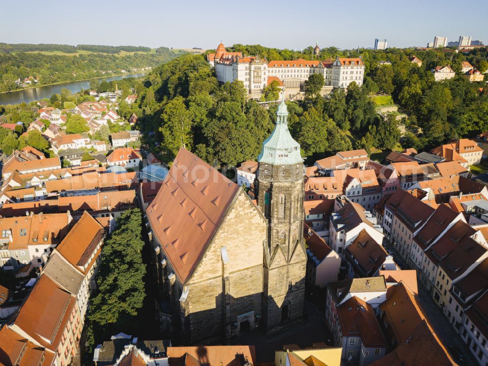 Aerial photograph Pirna - Old town area and city center around the Stadtkriche St. Marien and Schloss Sonnenstein in Pirna in the state Saxony, Germany