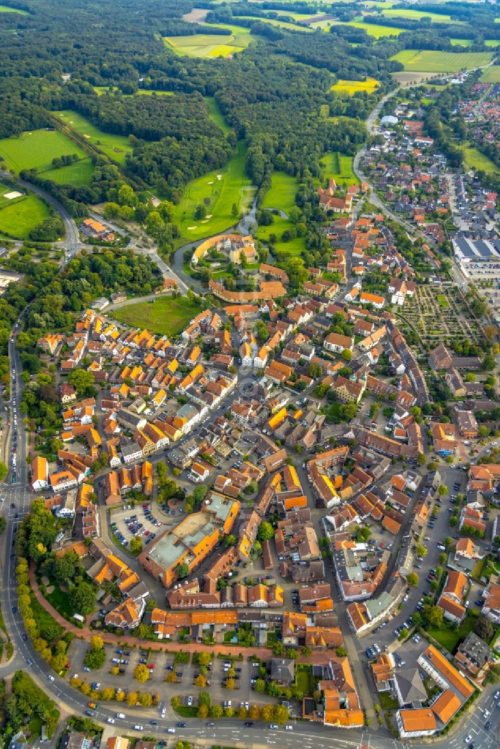 Steinfurt from the bird's eye view: Old Town area and city center in Steinfurt in the state North Rhine-Westphalia, Germany