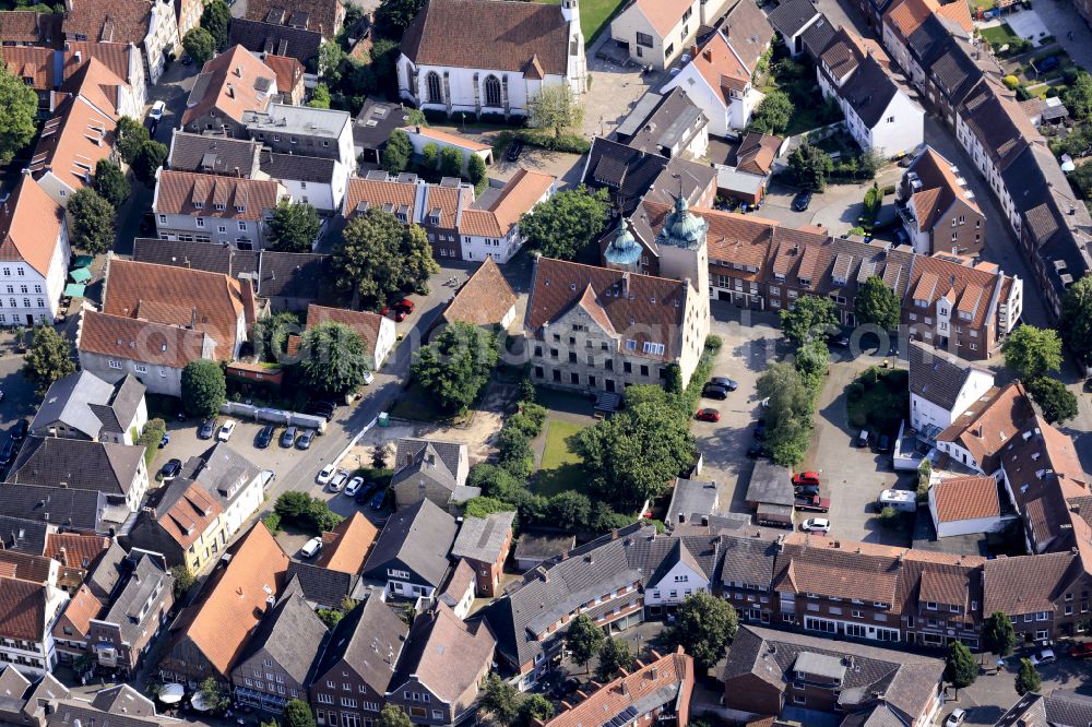 Aerial photograph Steinfurt - Old Town area and city center in Steinfurt in the state North Rhine-Westphalia, Germany