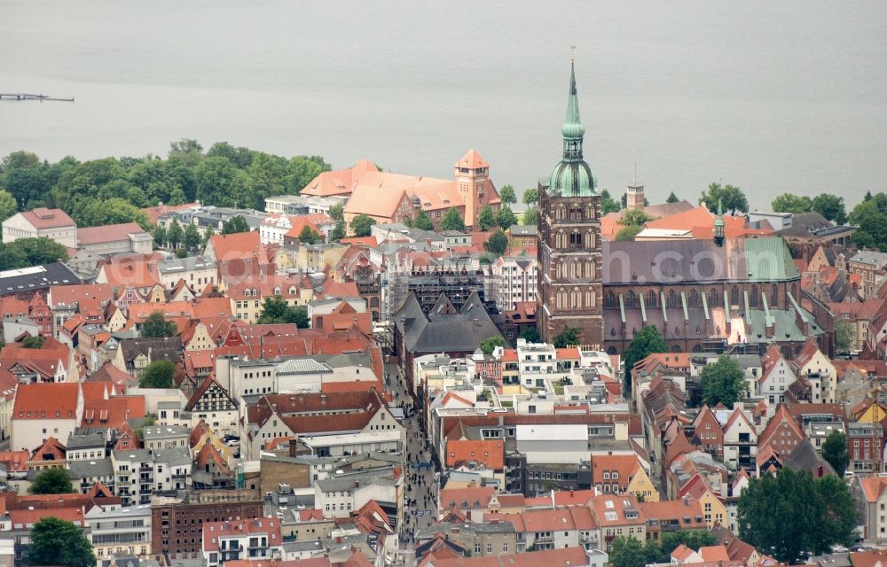 Hansestadt Stralsund from the bird's eye view: Old town area and city center with the St. Nikolai Church on the Alter Markt in Stralsund in the state Mecklenburg - Western Pomerania, Germany