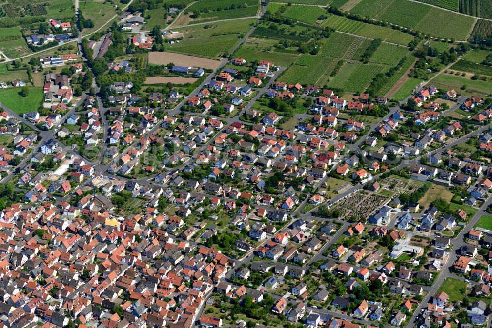 Aerial photograph Thüngersheim - Old Town area and city center in Thüngersheim in the state Bavaria, Germany